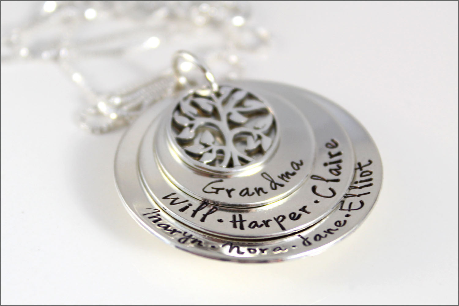 Necklace for grandma on sale with grandkids names